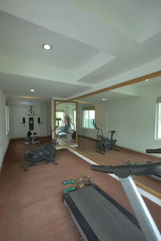 Hotel Grand Plaza Munnar 4*,